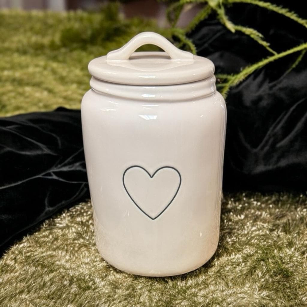 Rae Dunn Storage Heart Canister Mint Condition Canister Love Cookie Jar Storage - Picture 7 of 10